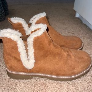 American Eagle Boots Size 8